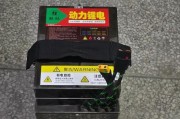 小牛电动车拆卸外壳查看电池的正确步骤是什么？