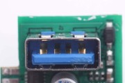 充电器F7元件是什么？它在充电器中起什么作用？
