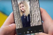 掌握iPhone手机iOS系统的分屏浏览方法（提高效率的关键）