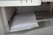 如何修复复印机纸张问题（解决纸张卡纸）