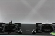 嵌入式玻璃燃气灶拆卸方法（简单易行的拆卸步骤让您轻松完成拆卸任务）