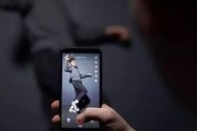 海外抖音（一位年轻人通过抖音海外版成功实现了自我价值的探索与突破）