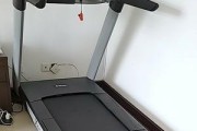跑步机屏幕晃动严重怎么修？快速解决方法是什么？