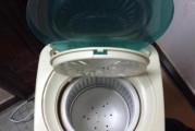洗衣机外壳漏水维修方法（解决洗衣机外壳漏水问题的有效措施）