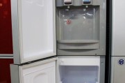 美的饮水机如何清洗和拆除？步骤和注意事项是什么？