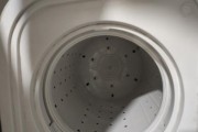 半自动洗衣机内壁破了怎么办（解决半自动洗衣机内壁破损问题的实用方法）