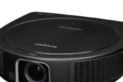 解决投影仪黑屏问题的实用方法（投影仪显示问题及常见故障解决方法）