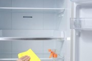 如何正确清洗冰箱（有效方法保持冰箱清洁卫生）