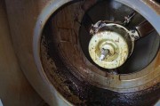 油烟机箱体震动怎么办？油烟机箱体震动问题如何处理？
