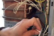 解读大拇指热水器故障代码及维修方法（掌握热水器故障代码）