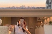 如何使用手机进行自拍？照镜子时如何拍出好看的照片？