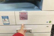 如何解决复印机卡纸问题（修复方法及技巧）