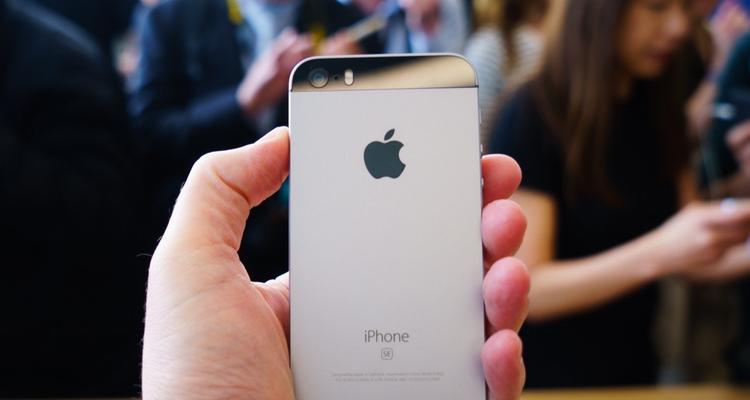 iPhone有锁和无锁对比（解锁手机的自由与限制，一场完美平衡的选择）