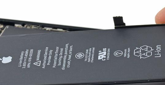 如何查看iPhone的电池使用时间（简单了解你的电池健康状况）