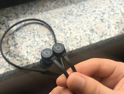 解决BeatsX右边不响问题的简易教程（轻松解决BeatsX右侧声音失效的方法）
