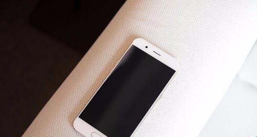 OPPOR11高清图赏（OPPOR11带来的高清体验将让你爱不释手）