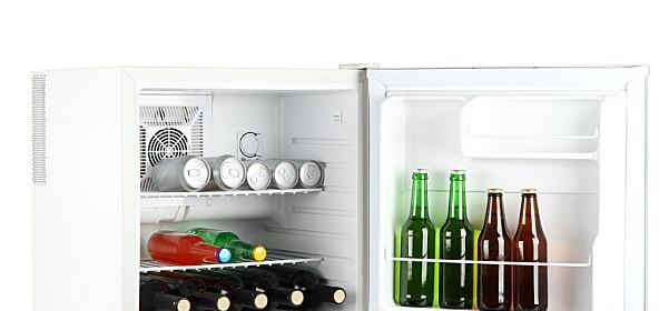 解决冰柜无电问题的实用方法（应对冰柜停电情况的有效措施）