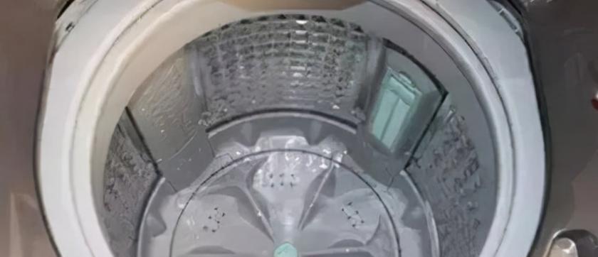 洗衣机清洗消毒杀菌的正确方法（保持洗衣机清洁）