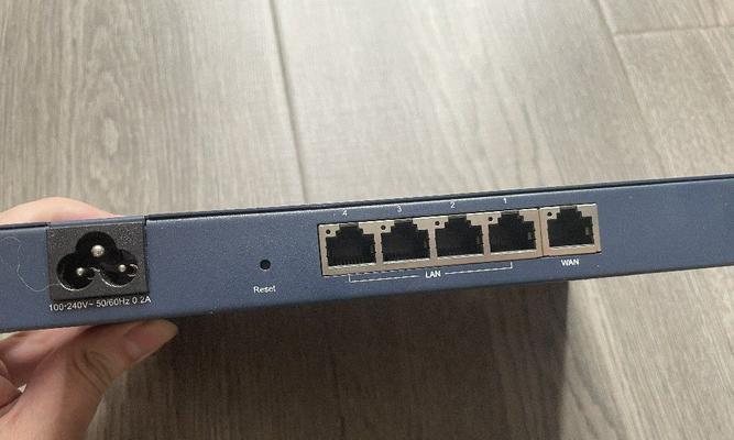 路由器与WiFi的区别及其应用领域（揭秘无线网络背后的奥秘）