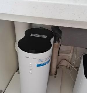 如何减小净水器运行声音的方法（让您的净水器变得更安静舒适）