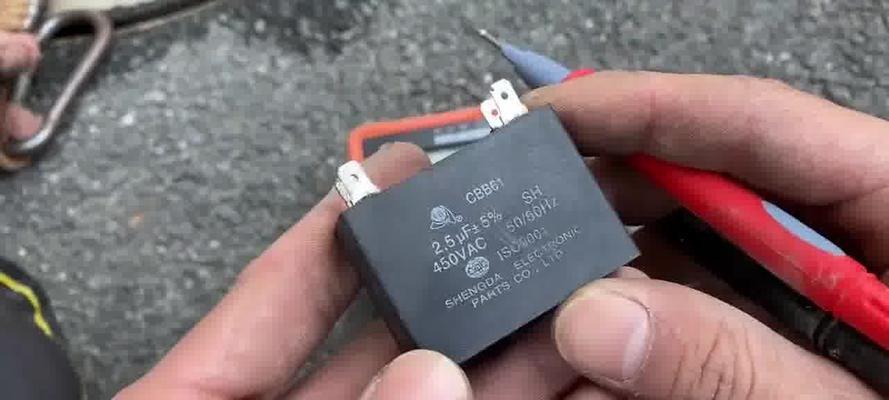 解决日立空调03故障码的维修方法（掌握关键技巧）