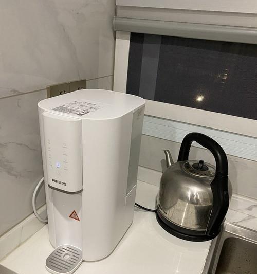 如何维修坏了的飞利浦饮水机（简易修复方法及常见问题解决方案）