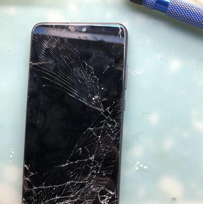 电视机屏幕损坏后的修复方法（急需修复的电视机屏幕问题及解决方案）