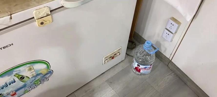 如何修理美菱冰箱显示EF问题（解决美菱冰箱EF故障的有效方法）