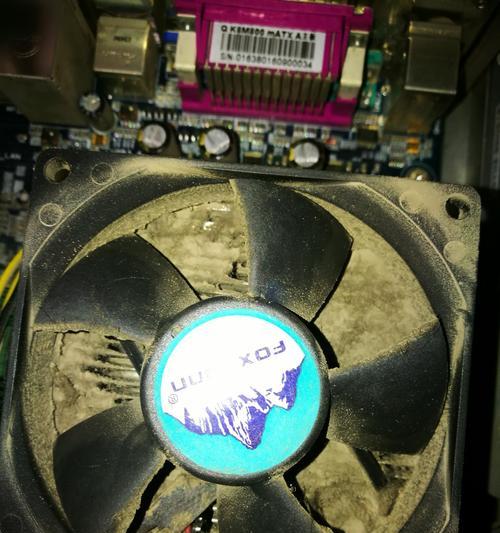 电脑短接开机方法（利用电脑短接开机修复常见故障）