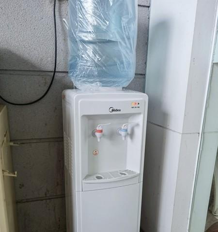 立式温热饮水机不热的原因及解决方法（探寻立式温热饮水机不热的问题源头和修复技巧）
