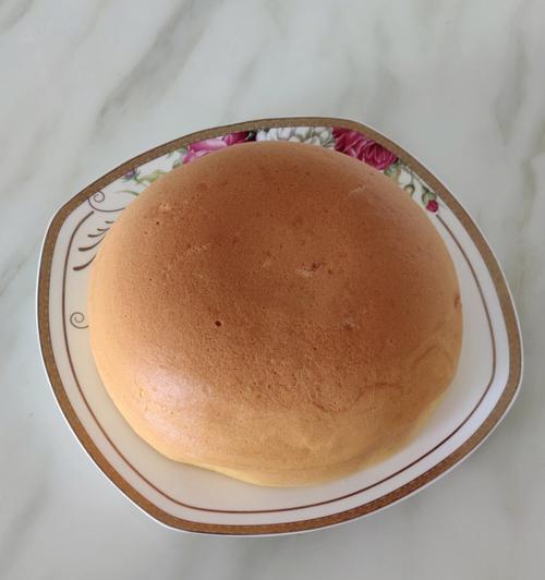 电饭煲蛋糕收缩原因解析（探究电饭煲制作蛋糕时出现收缩的关键因素）