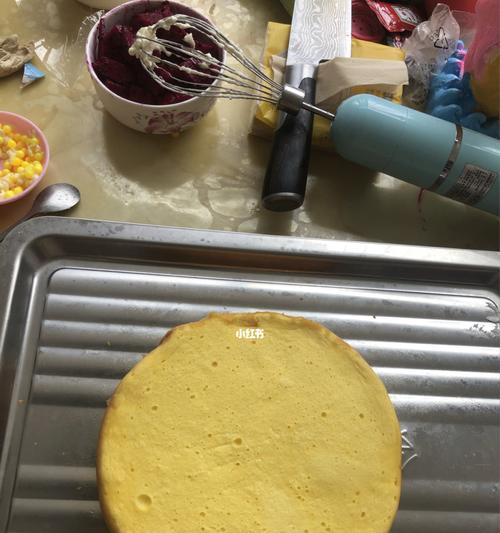 电饭煲蛋糕收缩原因解析（探究电饭煲制作蛋糕时出现收缩的关键因素）