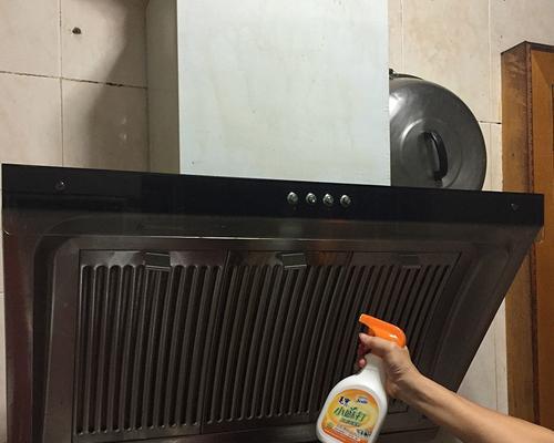 油烟机里的重油垢怎么清洗？清洗方法有哪些？