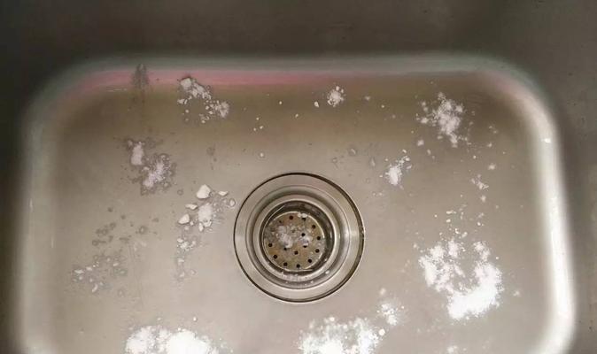 厨房油烟机如何用小苏打清洗？清洗效果怎么样？