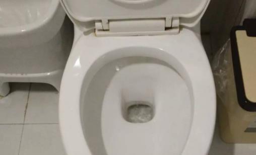 马桶冲水没劲怎么办？马桶冲水没劲原因有哪些？