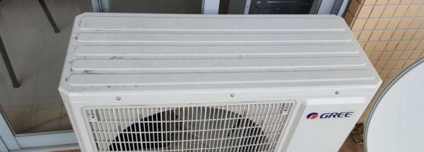 格力空调室内机滴水是什么原因？