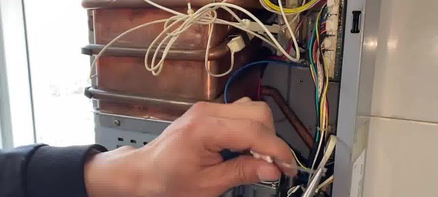 西马壁挂炉01出现故障怎么办？常见问题及解决方法是什么？