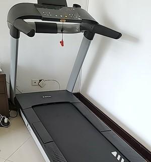 跑步机屏幕晃动严重怎么修？快速解决方法是什么？