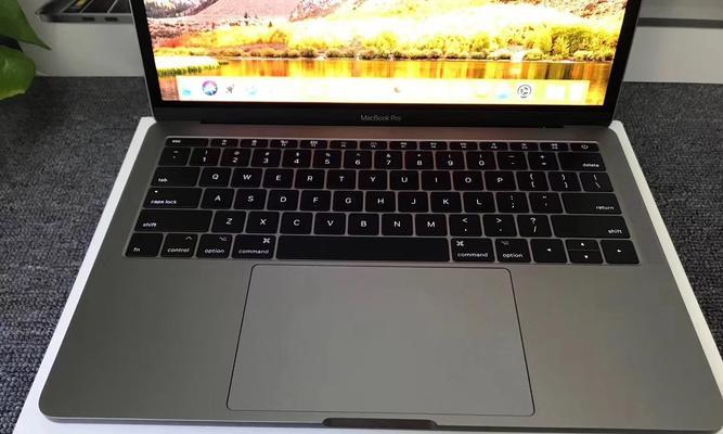 MacBook Pro 2017款参数有哪些？如何选购适合自己的配置？