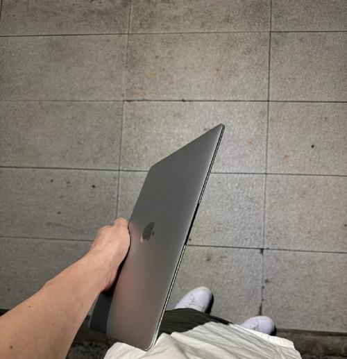 12寸macbook值得买吗？性能与便携性如何权衡？