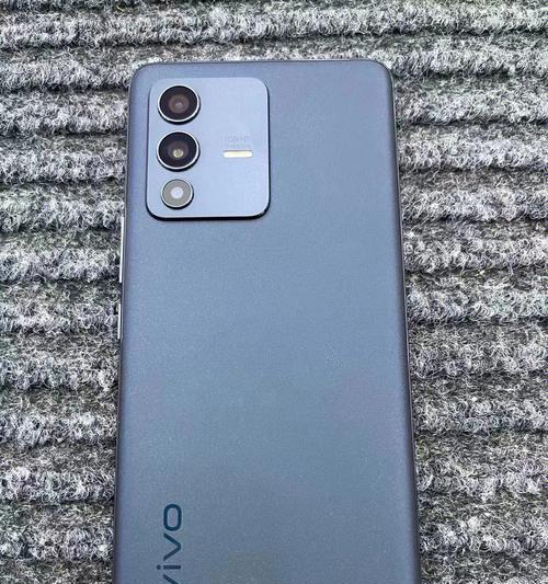 vivo S12与S12 Pro区别在哪里？购买时应考虑哪些因素？