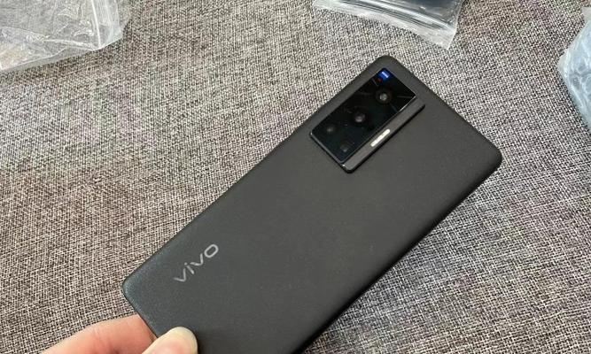 VIVOX70Pro搭载了什么处理器？性能如何？