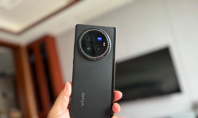 vivo折叠屏手机怎么样？使用体验和常见问题解答？