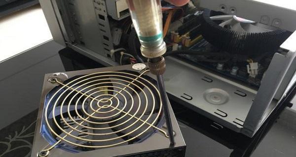 电脑发声时嗡嗡响如何处理？