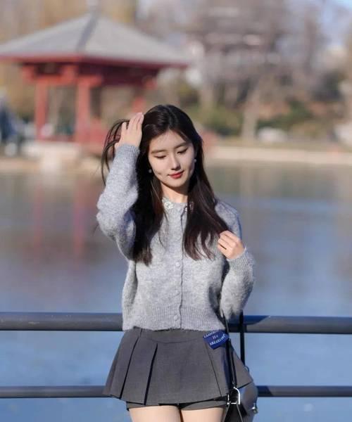 手机如何拍出长腿效果？拍照技巧有哪些？