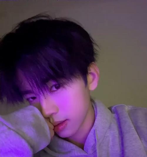 手机如何在镜子上拍出好照片？拍照技巧是什么？