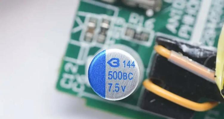 充电器头内柱的拆卸方法是什么？拆解过程中应注意什么？
