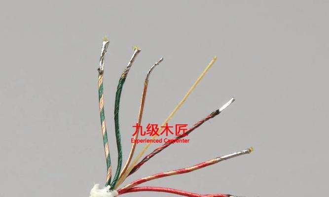 荣耀耳机转换插头使用指南？