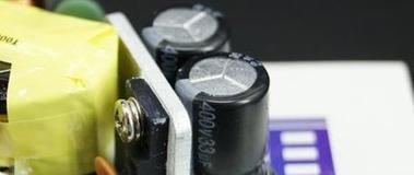 充电器红绿灯慢闪代表什么？故障原因及解决方法？