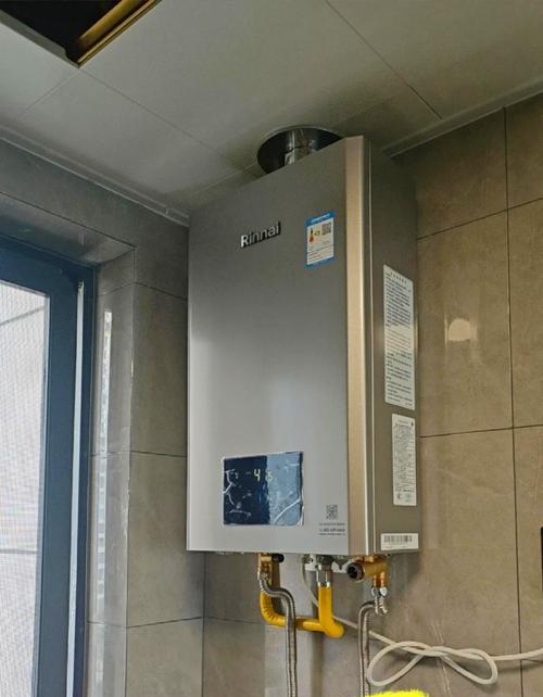 浴室柜适合安装哪种热水器？选择标准是什么？